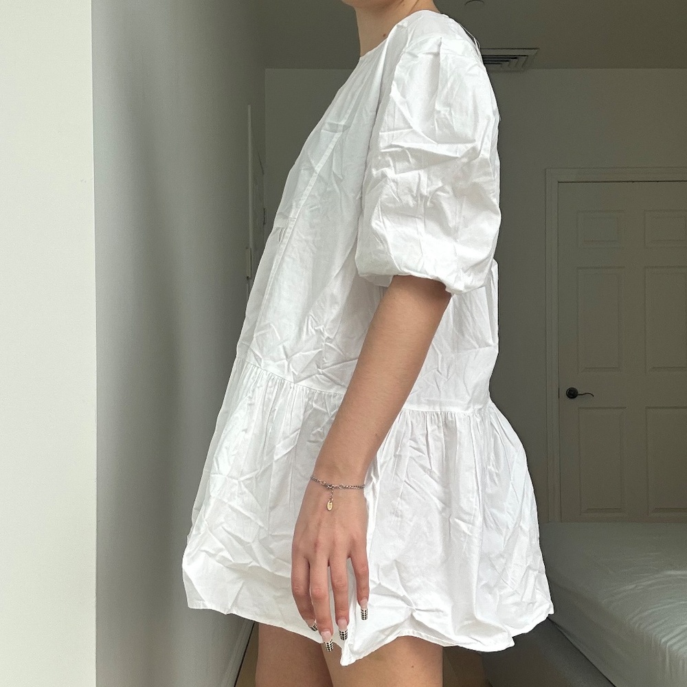 WHITE PUFFY DRESS - Picture 2 of 6